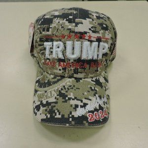 ONE Trump 2024 camo ballcap ball cap hat, NWT NEW condition, deer hunter